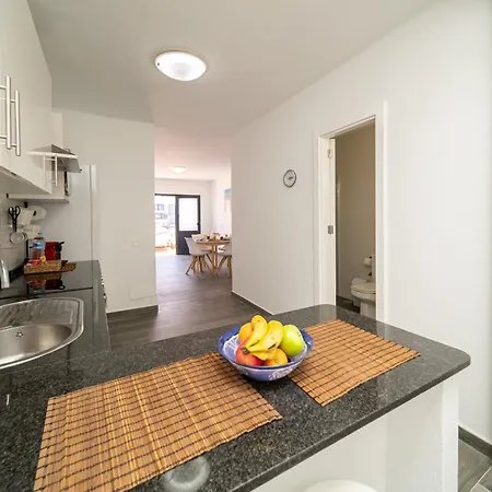 Famara Home Beach דירה