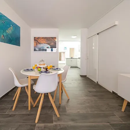 Famara Home Beach דירה *