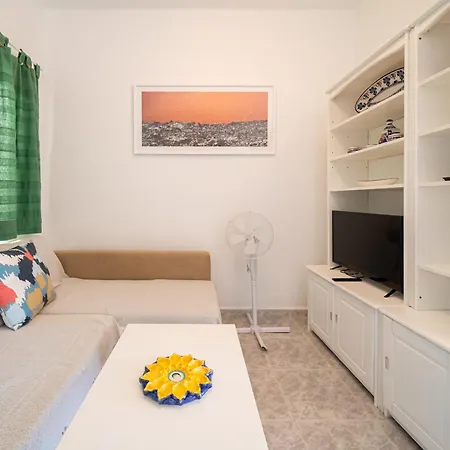 Famara Home Beach פאמארה