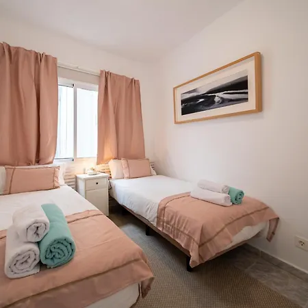 Famara Home Beach דירה